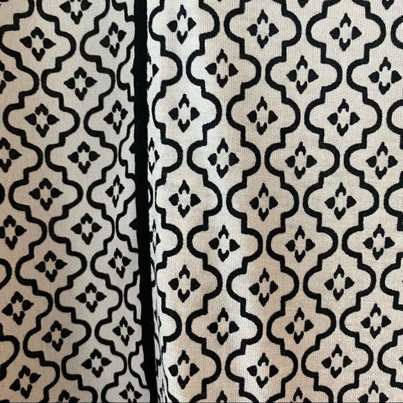 Loft white/black geometric print blouse. - Picture 3 of 7